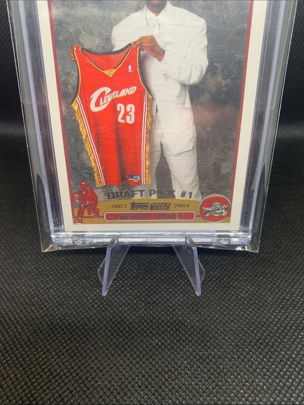 LeBron James 2003 Topps NBA #1 Draft Pick Rookie Cleveland Cavaliers LA Lakers - Picture 2 of 5